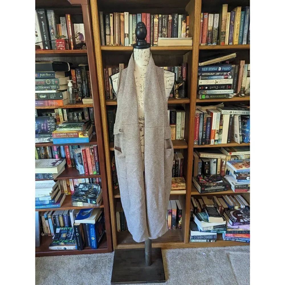 Maxsport long taupe open arm vest cardigan sz large euc